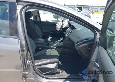 2013 Ford Focus Se z USA, uszkodzony, nr VIN 1FADP3F23DL289683